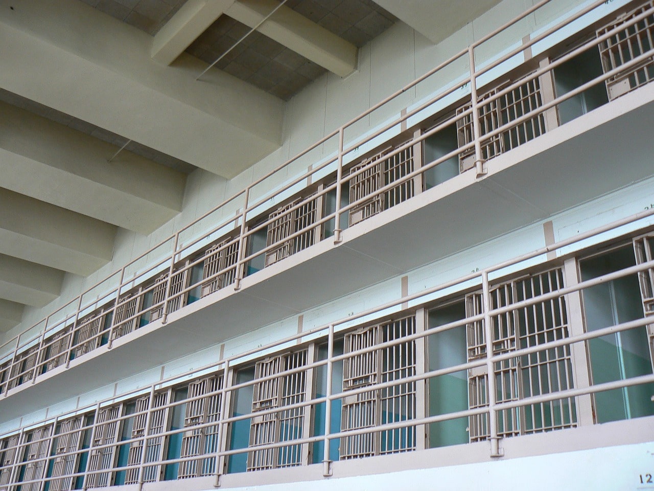 Arti Mimpi Masuk Penjara, Sebuah Penafsiran Simbolik untuk Merenungkan Diri